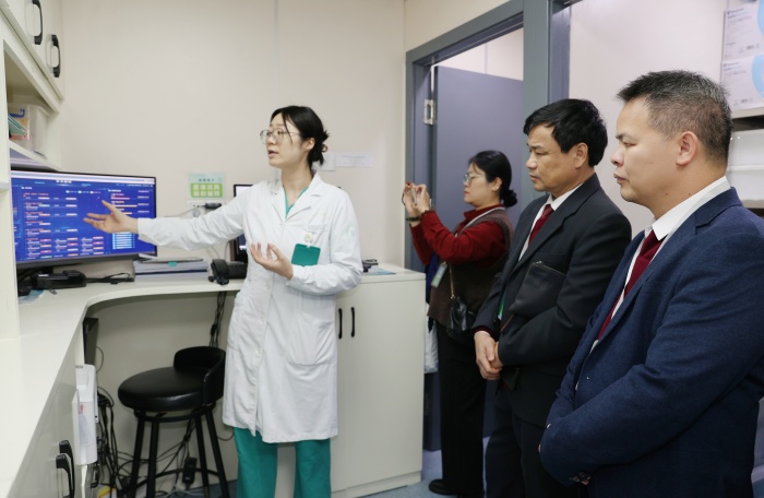 {KS:Field:Title} 第 3 张